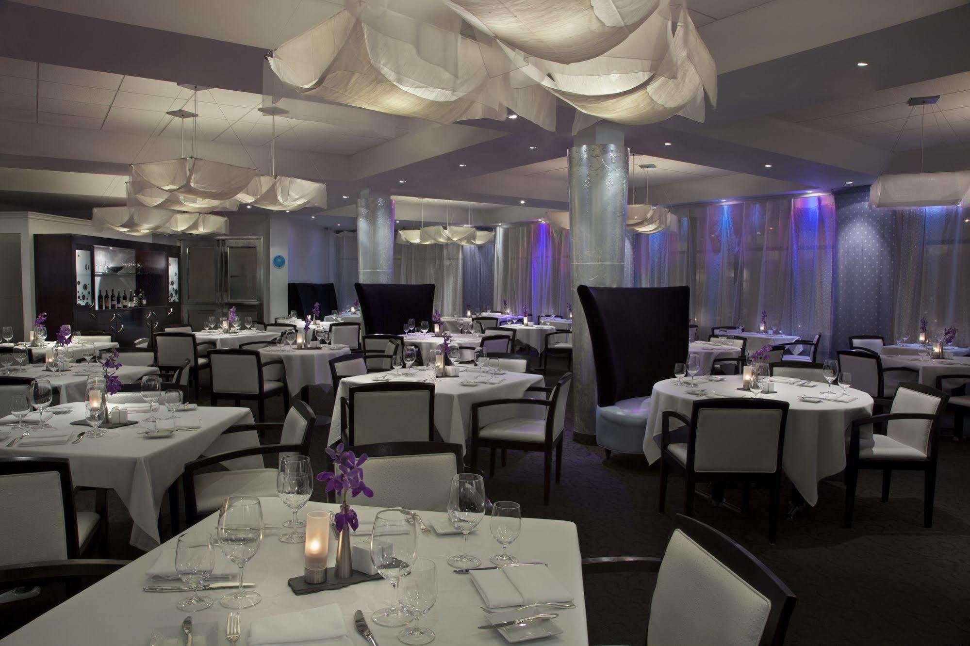 White Oaks Conference & Resort Spa Niagara-on-the-Lake Εξωτερικό φωτογραφία Interior of the restaurant